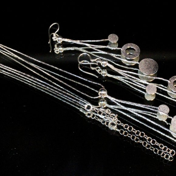 Contemporary Sterling Silver Drop Circular Exquisite Dainty Necklace Set - Picture 8 of 10